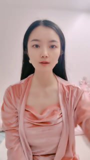 气质美少妇!看似文静骚的很!洗完澡给大家秀